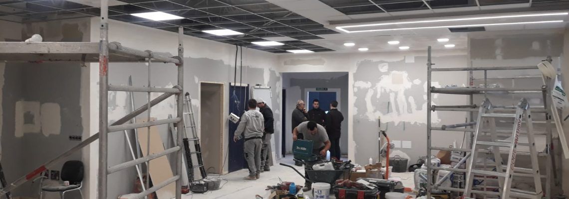 Reforma las oficinas de MFC MOLDES en Alcalá de Henares